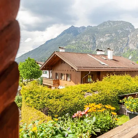 Alpblick Alpspitze * ガルミッシュ・パルテンキルヒェン